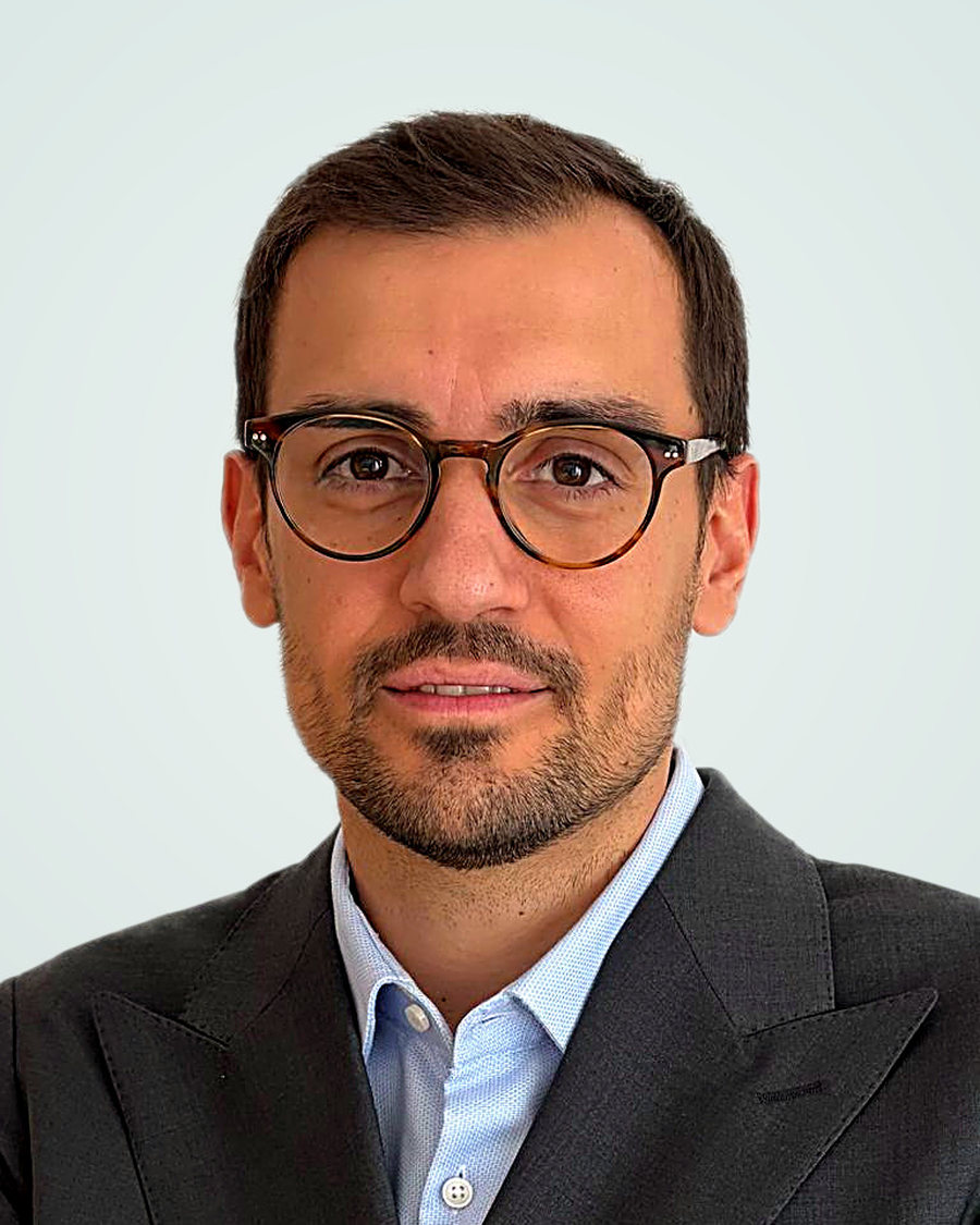 Sercan Schulz, Versicherungsvertreter in Berlin
